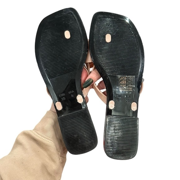 Jeffrey Campbell NWOT Sugary flip flop in Blush Shiny Black Shiny - Picture 7 of 9